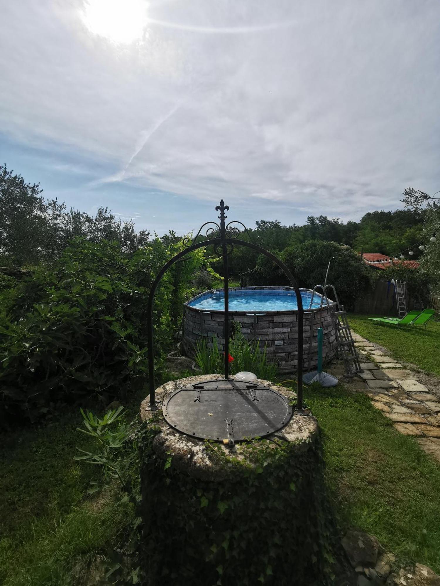 Brezovica pri Gradinu Apartma Baladur מראה חיצוני תמונה