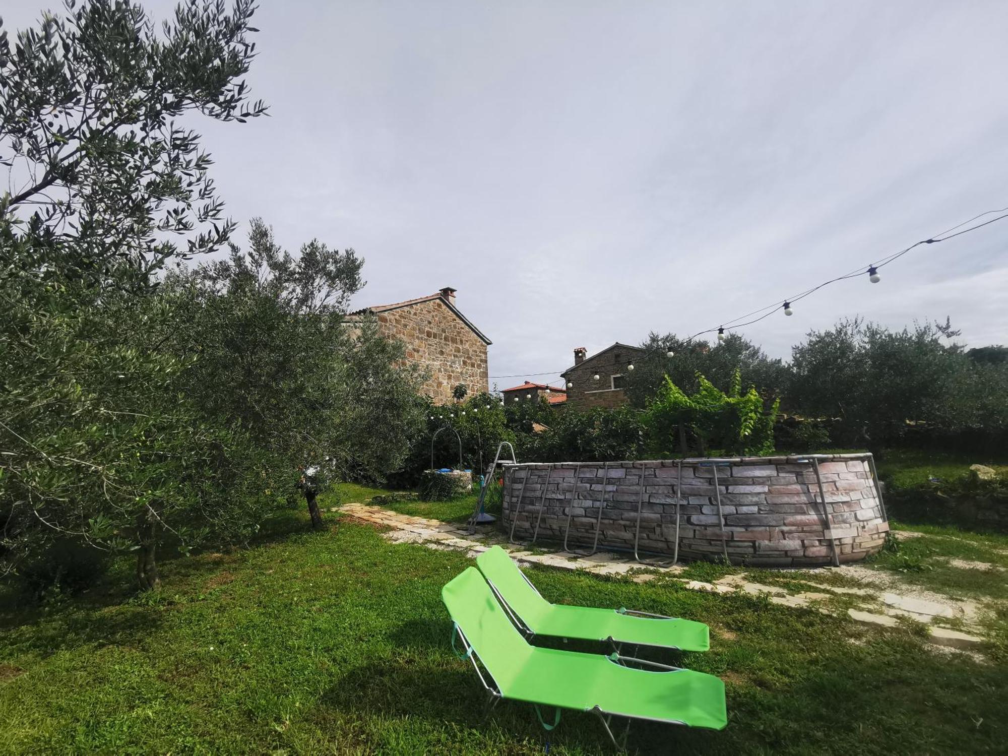 Brezovica pri Gradinu Apartma Baladur מראה חיצוני תמונה